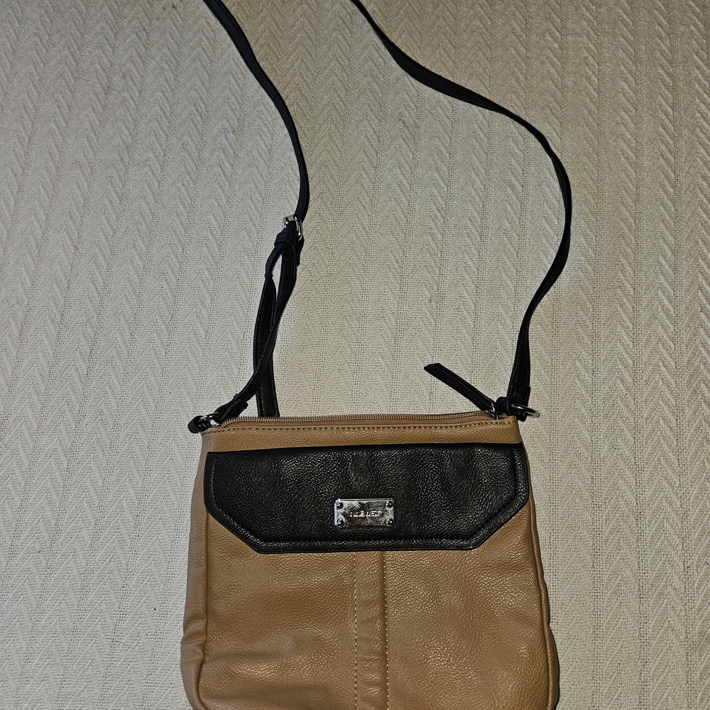 Nine West Black and Tan Crossbody Bag - Unbranded Women’s Shoulder Bag